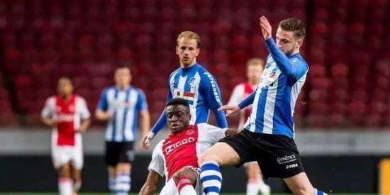 并结合行为 并结合行为